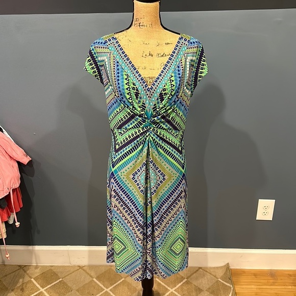 Muse Dresses & Skirts - EUC Muse dress size 14 women’s